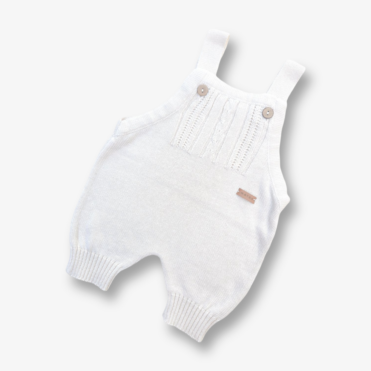 Jardinera tipo bermuda en hilo de algodón tono crudo