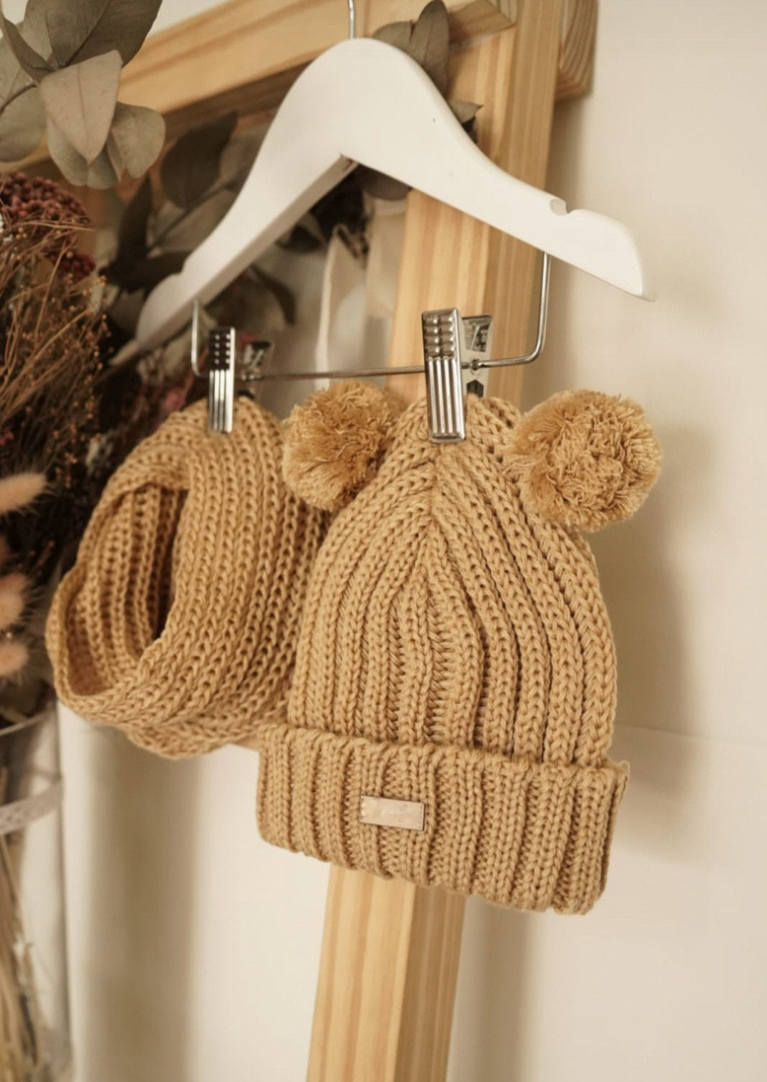 Conjunto gorro y cuello Arena