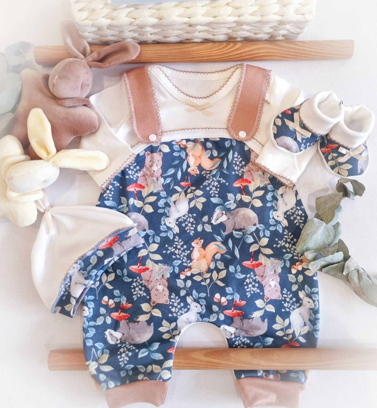 Ajuar jardinera 4 piezas en algodón para recién nacido
