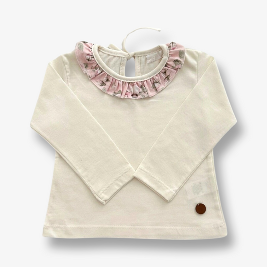 Polera con cuello estampado