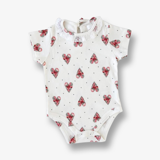 Body hipoalergénico algodón pima con cuello